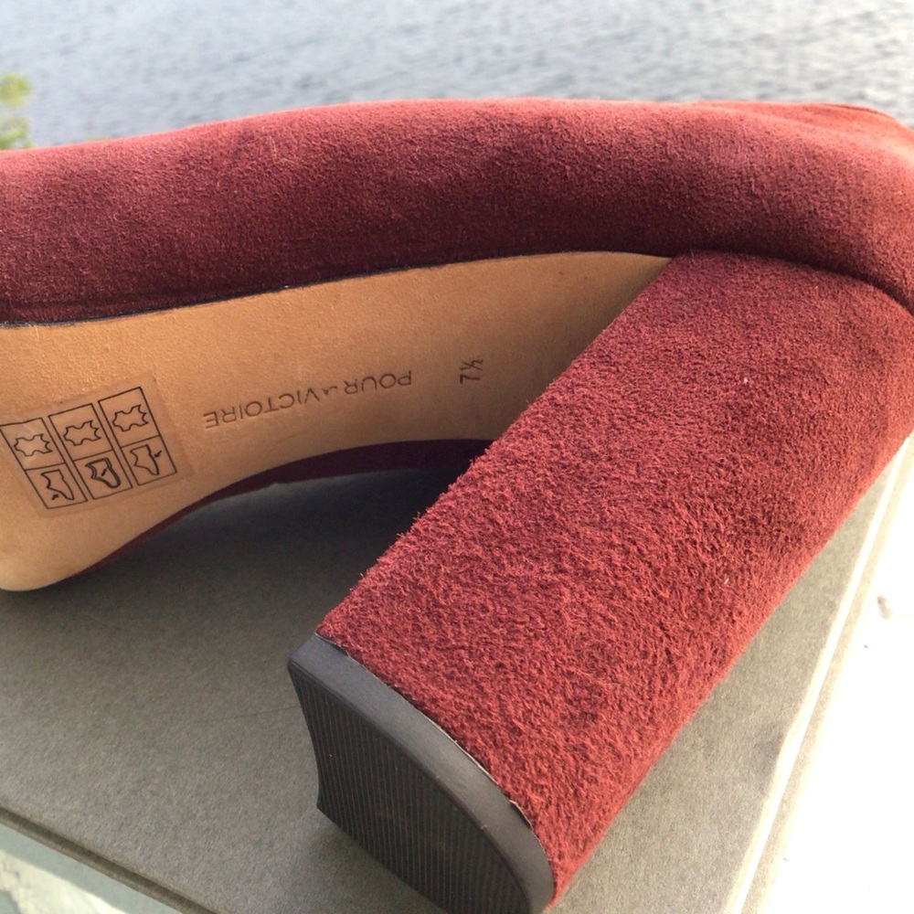 Pour La Victoire Suede Leather Celina Pumps Heels in Deep Cherry Size 7 1/2 - Picture 14 of 16
